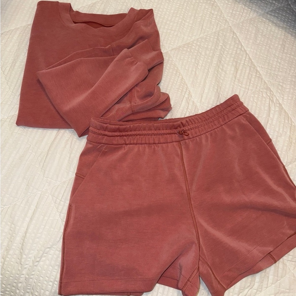 Lululemon softstreme set